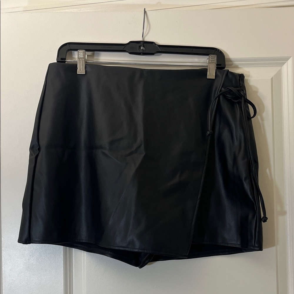 NWT T.J.Maxx Black Faux Leather Skort